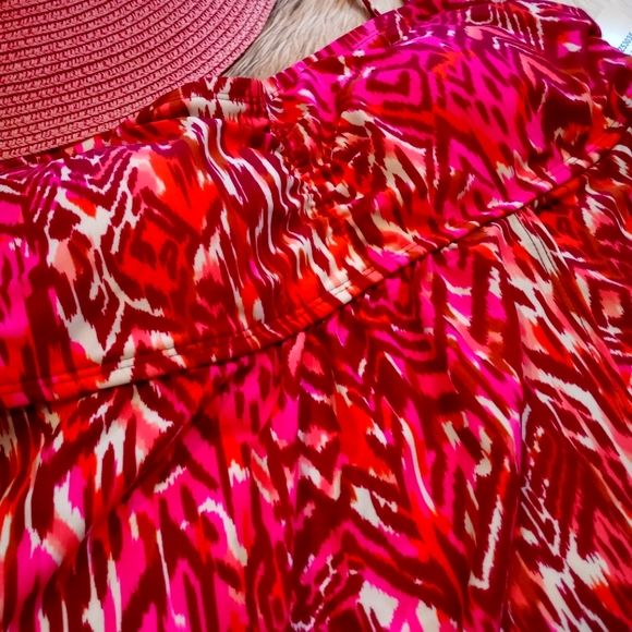 NWT Cazim Swimwear top. - Picture 2 of 8